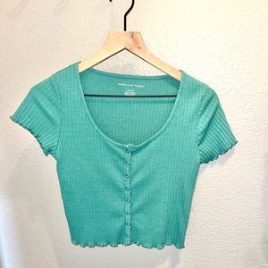 AE baby doll ribbed button up crop. Size M